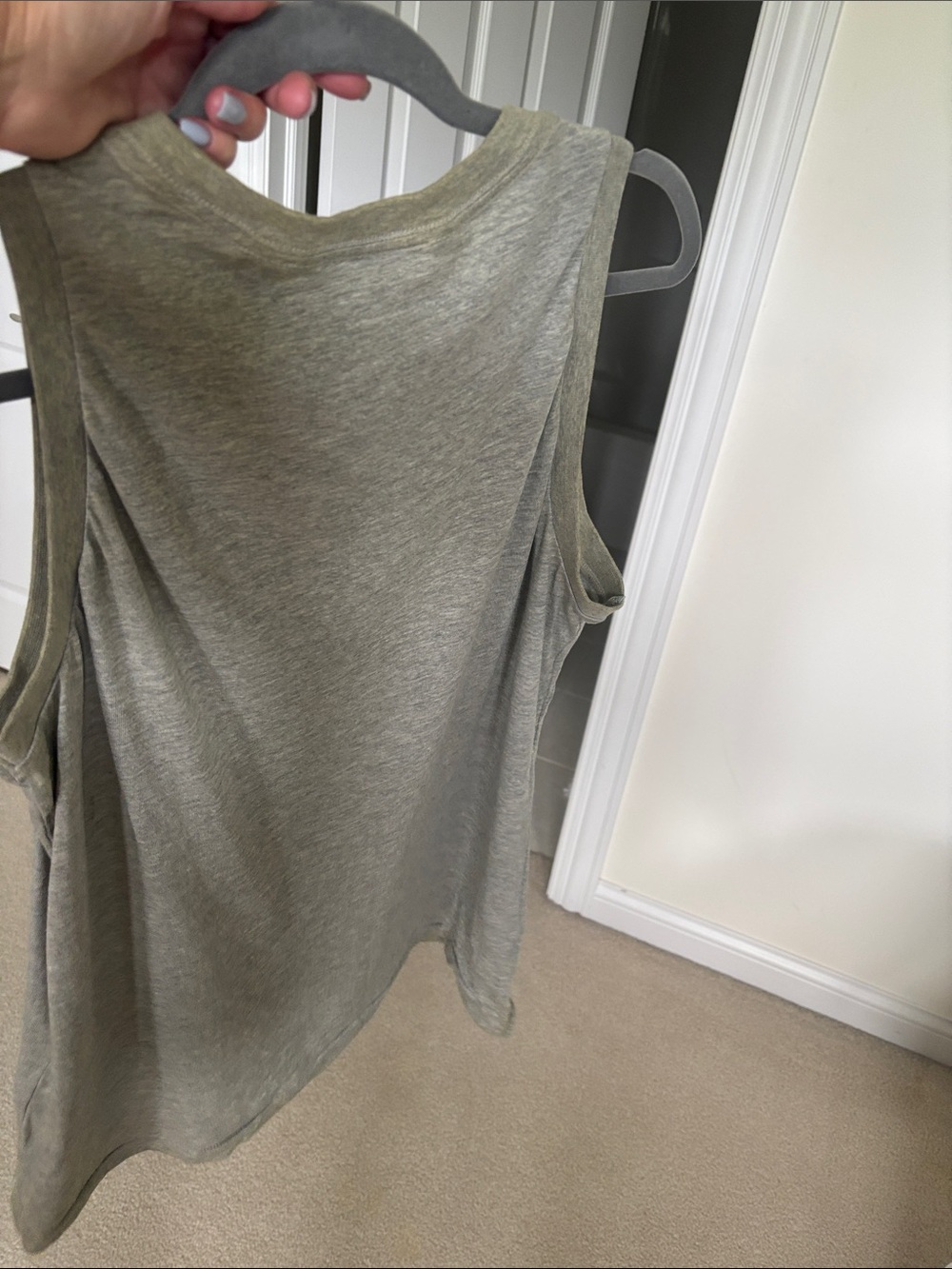 Harley-Davidson Light Gray Sleeveless Eagle Graphic Tank - Picture 3 of 3